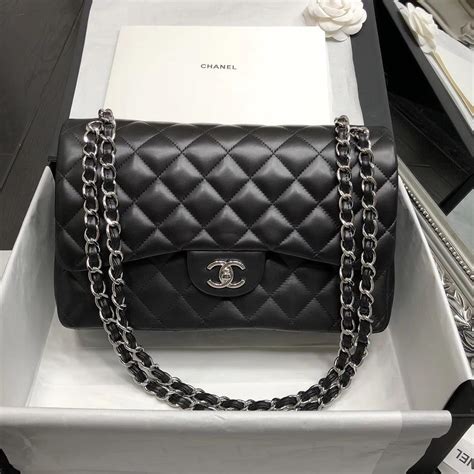 chanel purses dubai.